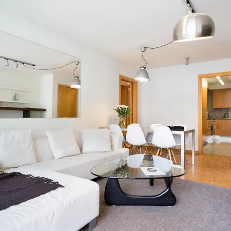 My Space Emirates - Spacious Apartments Near The City Center Barcelona Exterior foto