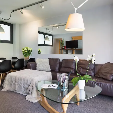 My Space Emirates - Spacious Apartments Near The City Center Barcelona Exterior foto