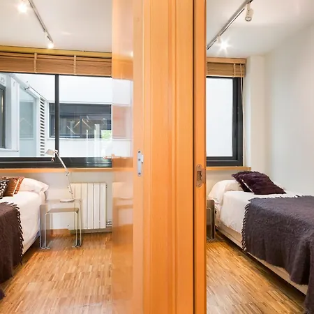 My Space Emirates - Spacious Apartments Near The City Center Barcelona Exterior foto