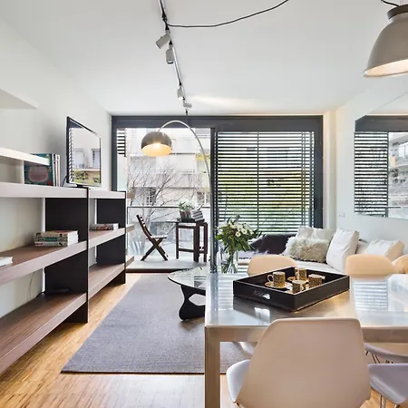 My Space Emirates - Spacious Apartments Near The City Center Barcelona Exterior foto