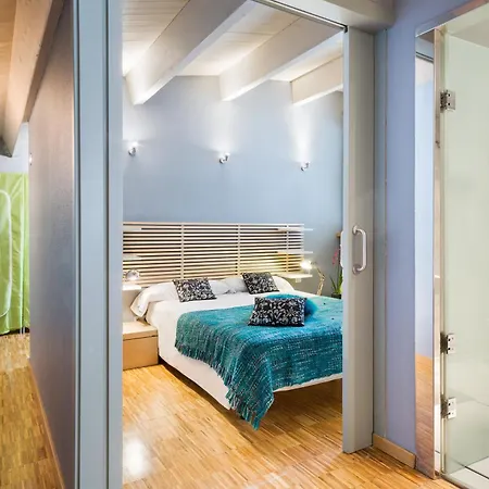 My Space Emirates - Spacious Apartments Near The City Center Barcelona Zimmer foto