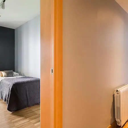 My Space Emirates - Spacious Apartments Near The City Center Barcelona Zimmer foto