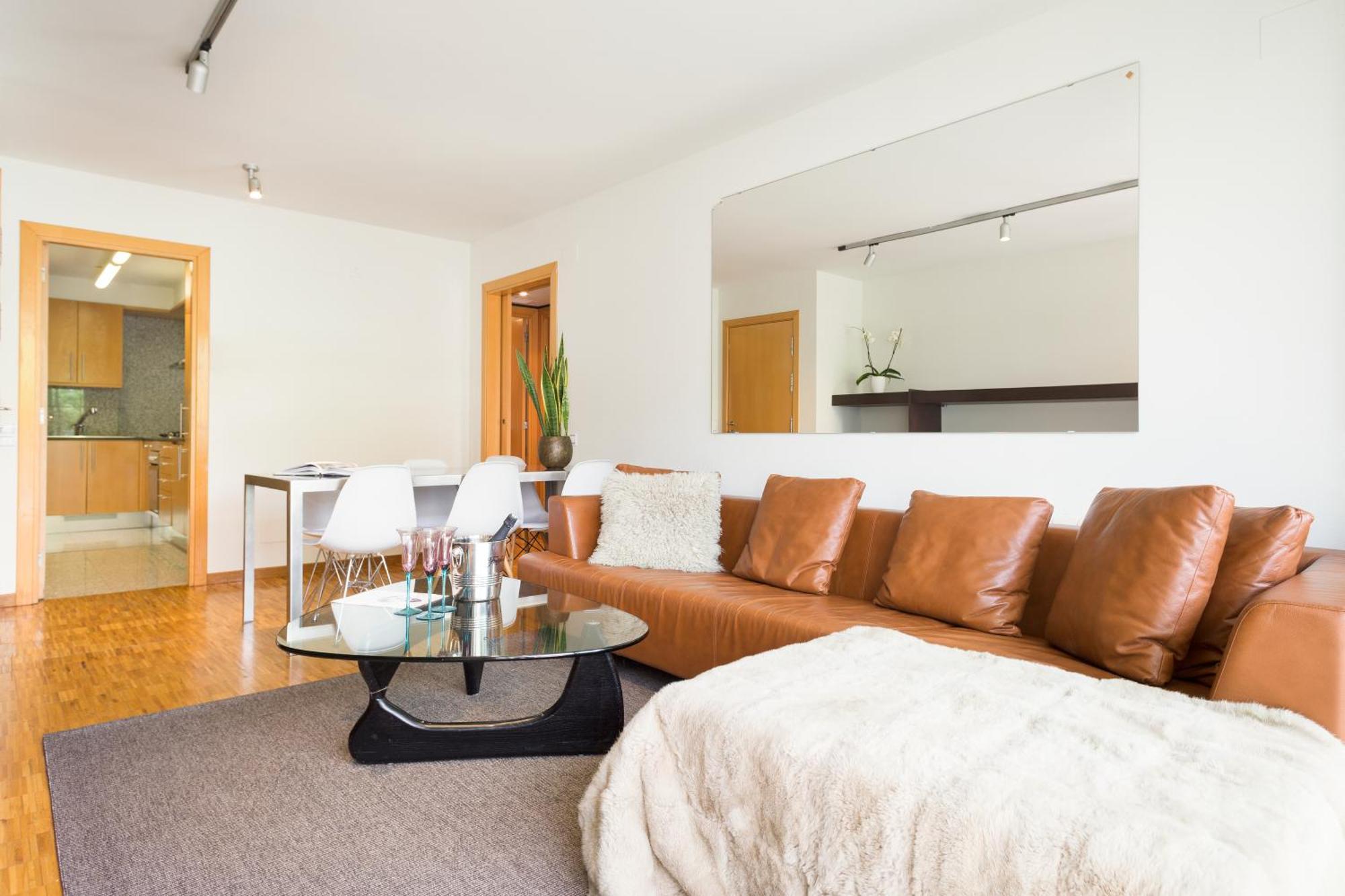 Apartament My Space Emirates - Spacious Near The Center *