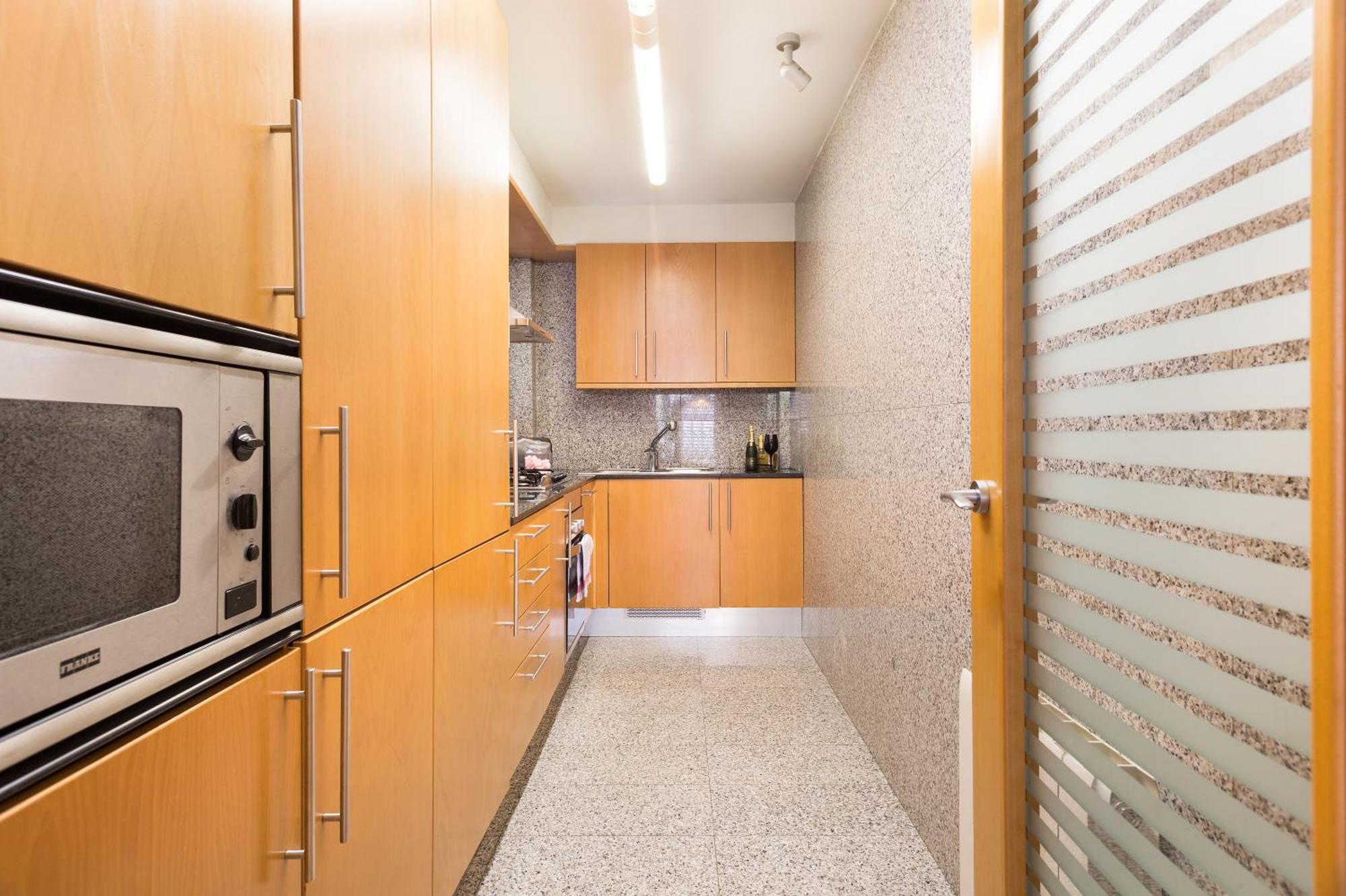 Apartament My Space Emirates - Spacious Near The Center *